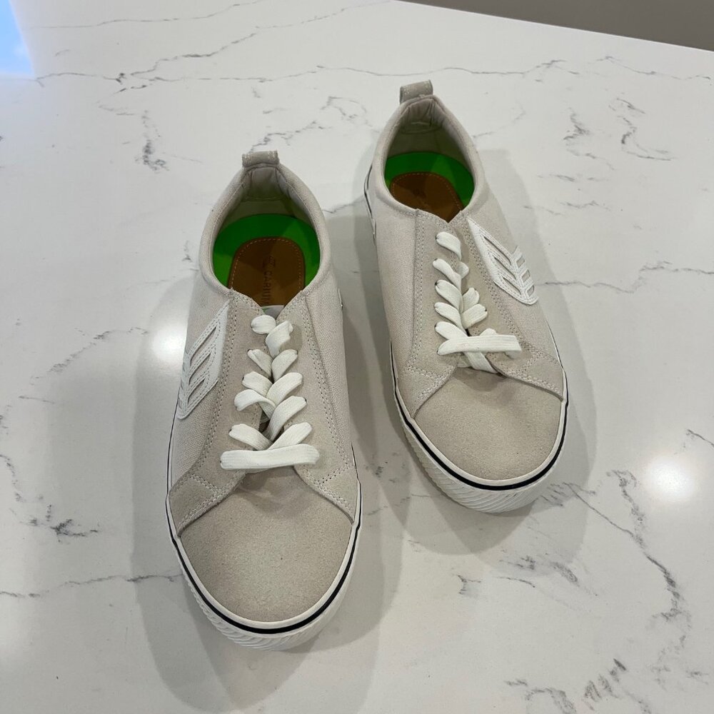 CARIUMA Men's OCA LOW Top Suede Sneakers Size 10.5 OFF WHITE